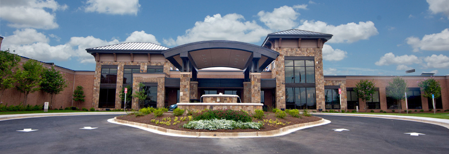 The front entrance of the Medical Center of Peach County 